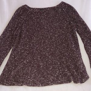 maroon and white knit sweater